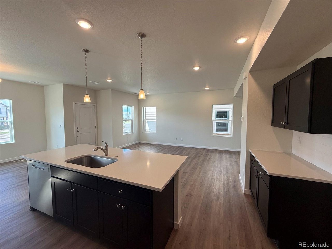 824 N Bently St — photo 3