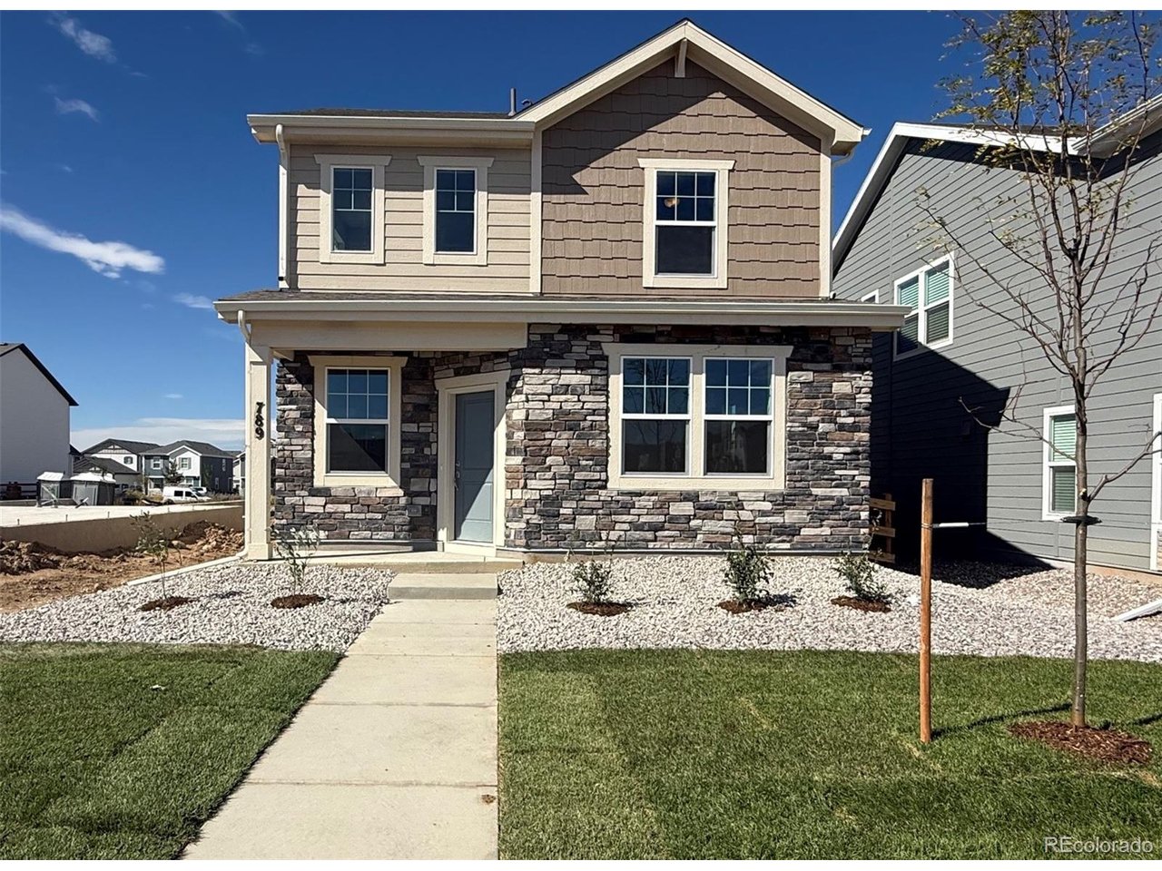 789 N Carrie St — photo 1