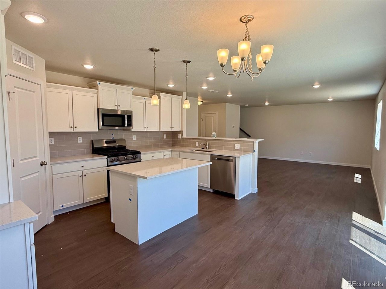 776 N Carrie Ct — photo 3