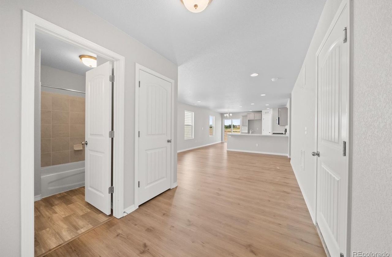 786 N Carrie Ct — photo 2